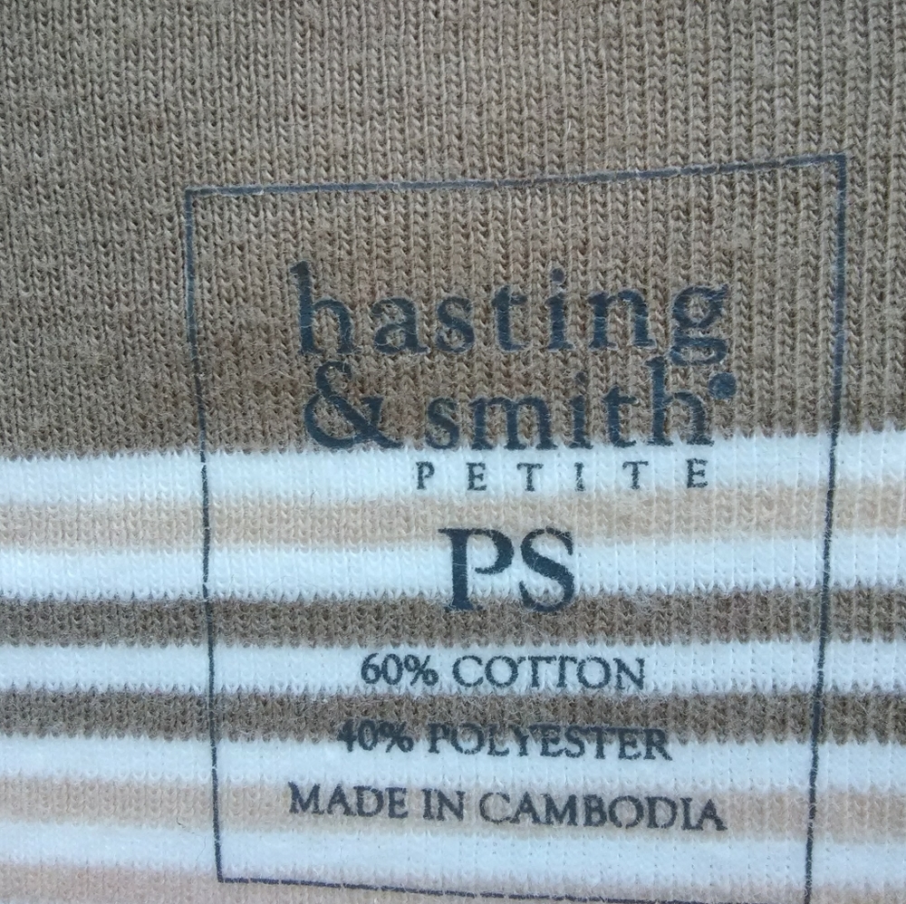 New without tags women's Hasting and Smith pullove